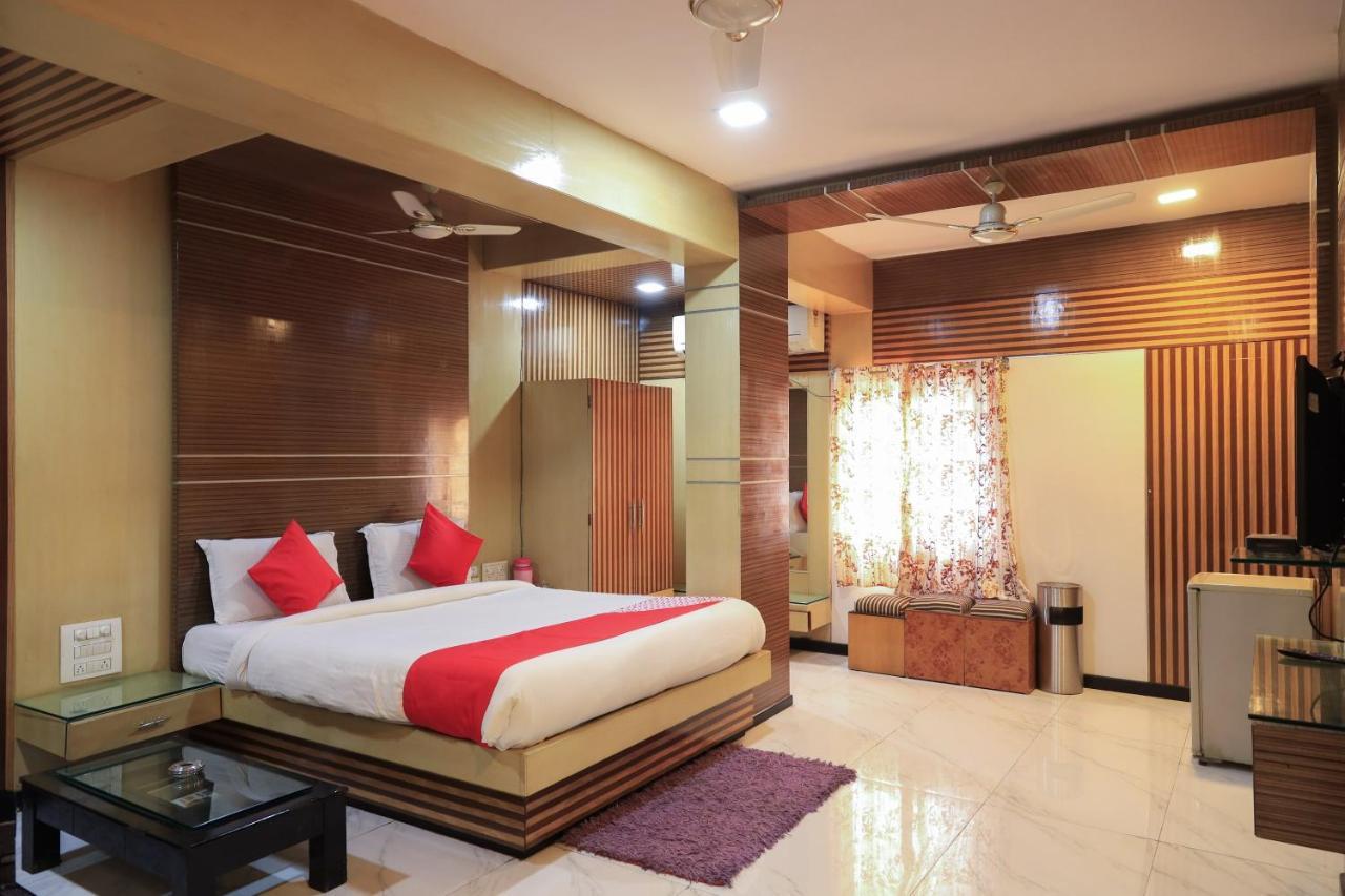 Oyo Flagship 77764 Hotel Rahul Ganeshpeth Colony Наґпур Екстер'єр фото